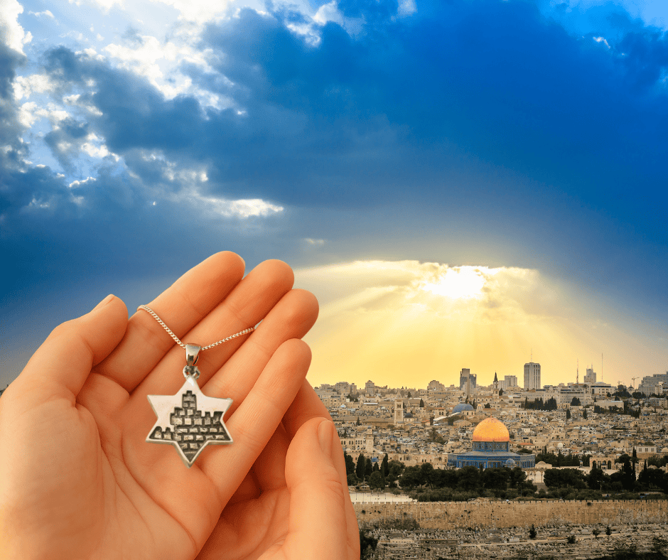 ירושלים של זהב, כסף וזיכרון שקט